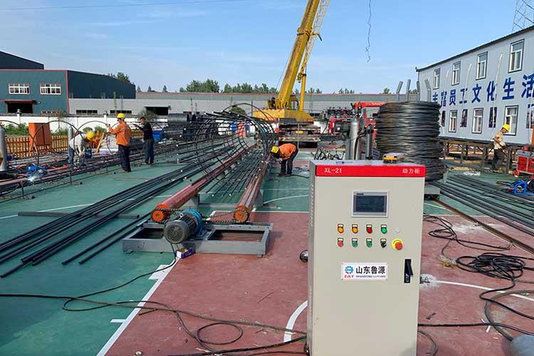 鋼筋籠繞筋機機械化作業不受人為因素影響，長時間工作可穩定不變且質量穩定
